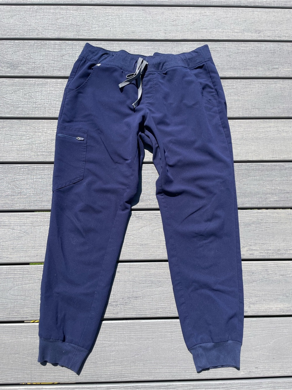 Figs navy blue jogger scrub pants size L